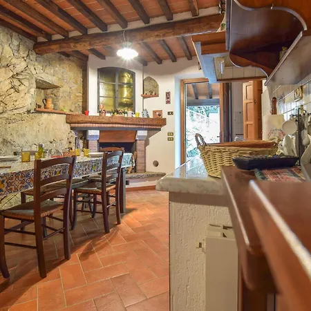 Gorgeous In With Kitchen * Gombitelli