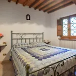 בית נופש 3 Bedroom Lovely In Gombitelli